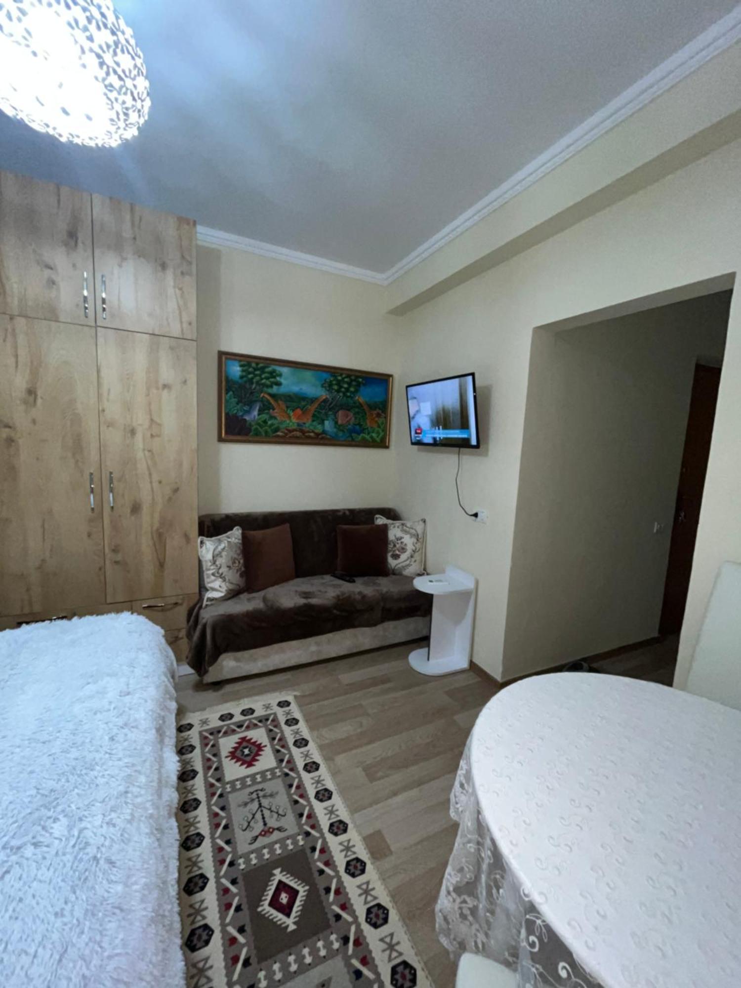Ferienwohnung Evis House Tirana Exterior foto